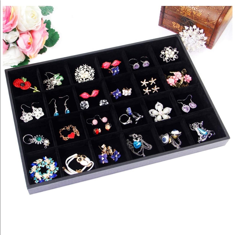 LIKE NEW JEWELRY TRAY